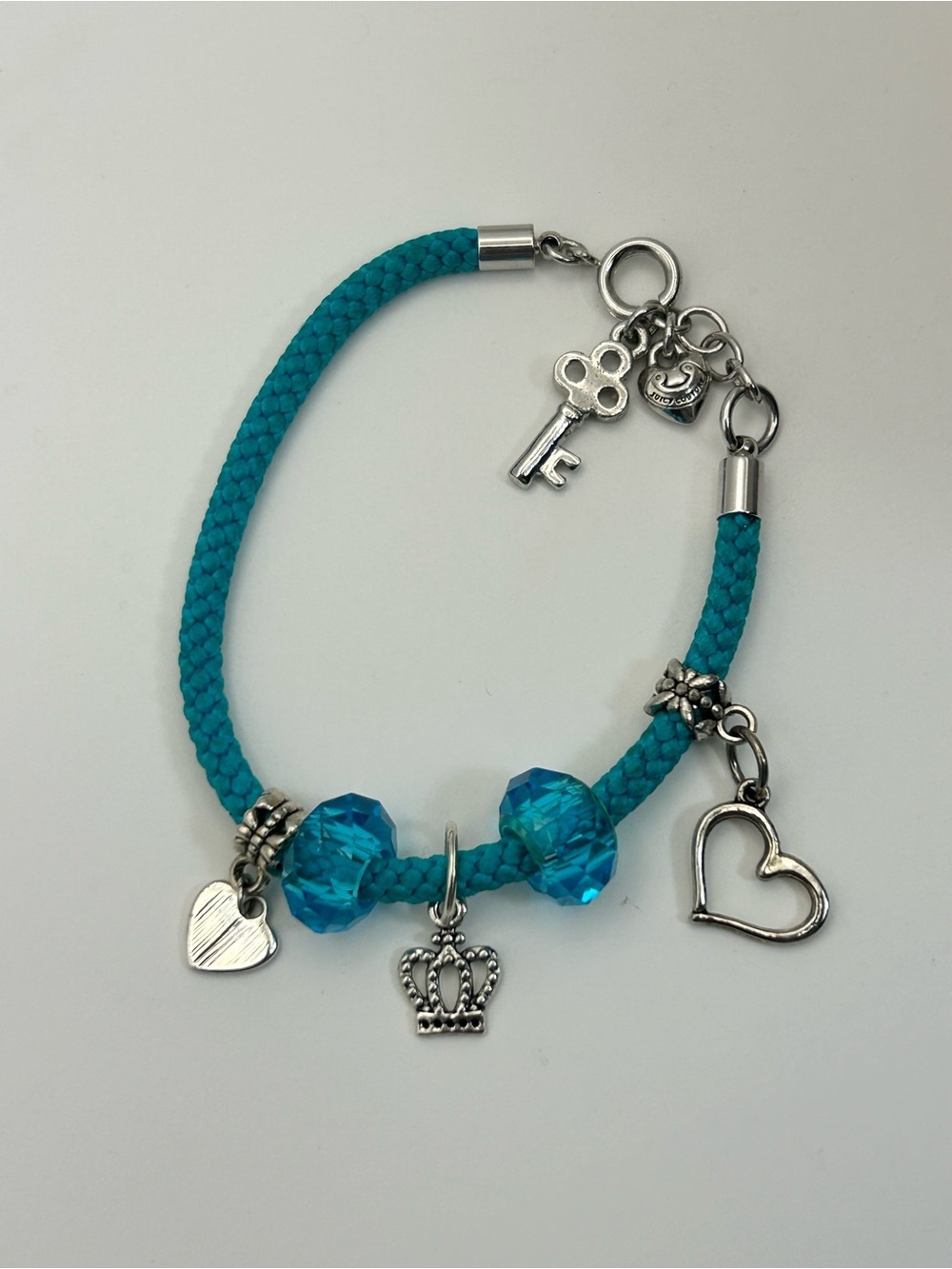 Juicy Couture Turquoise-tone Cham Bracelet 7.5" Silver-tone Hearts Crown Key
